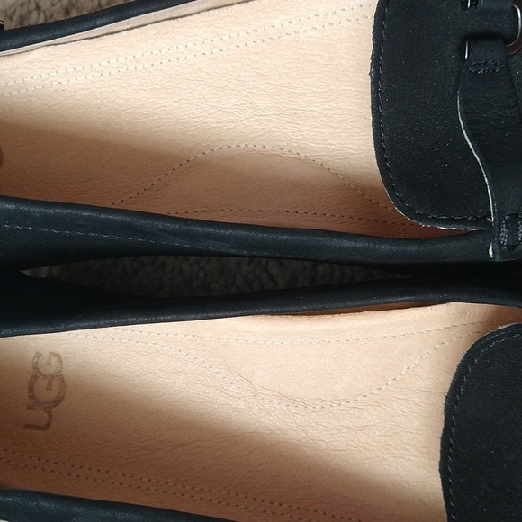 UGG black flats 7.5 - Picture 5 of 6